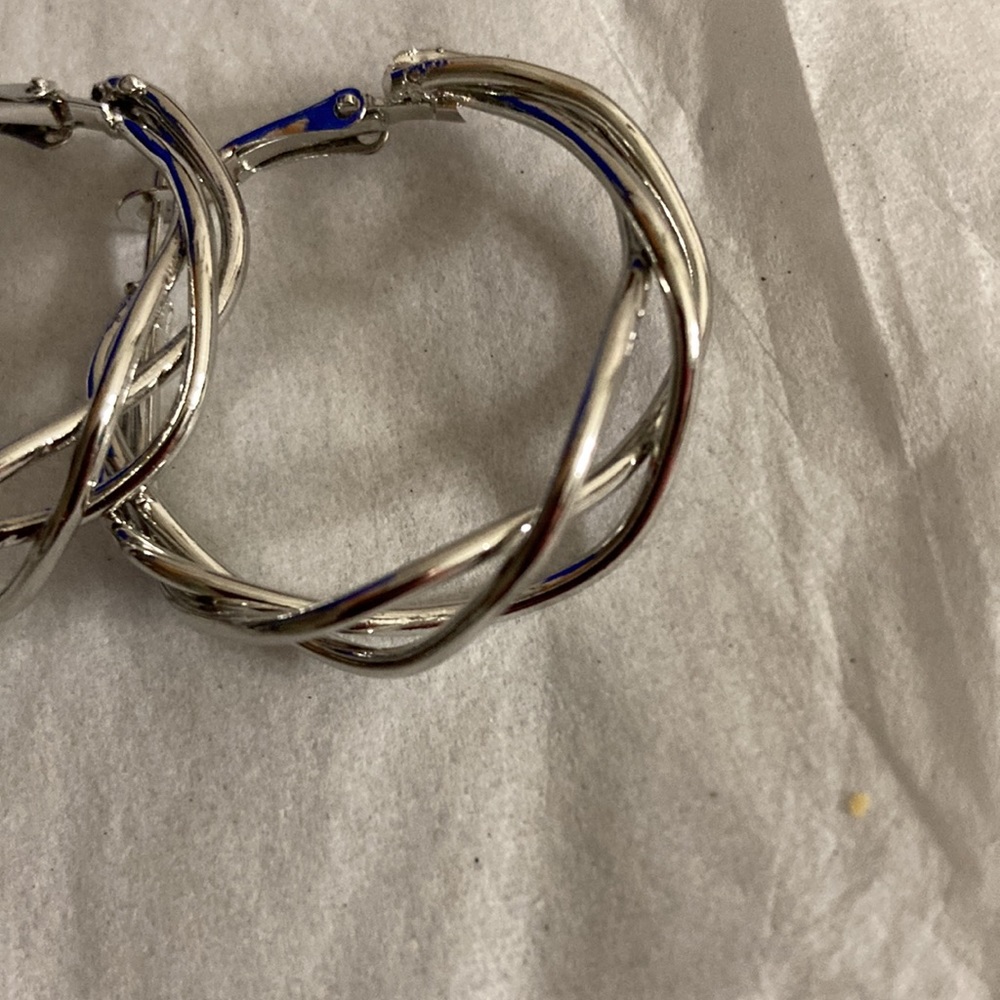Hoop earrings - Picture 2 of 4